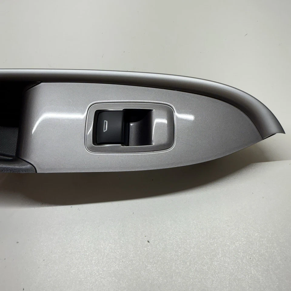 2024-2025 CHEVROLET MALIBU PUERTA DELANTERA DERECHA VENTANA INTERRUPTOR MOLDURA BISEL OEM Foto 4 de 4