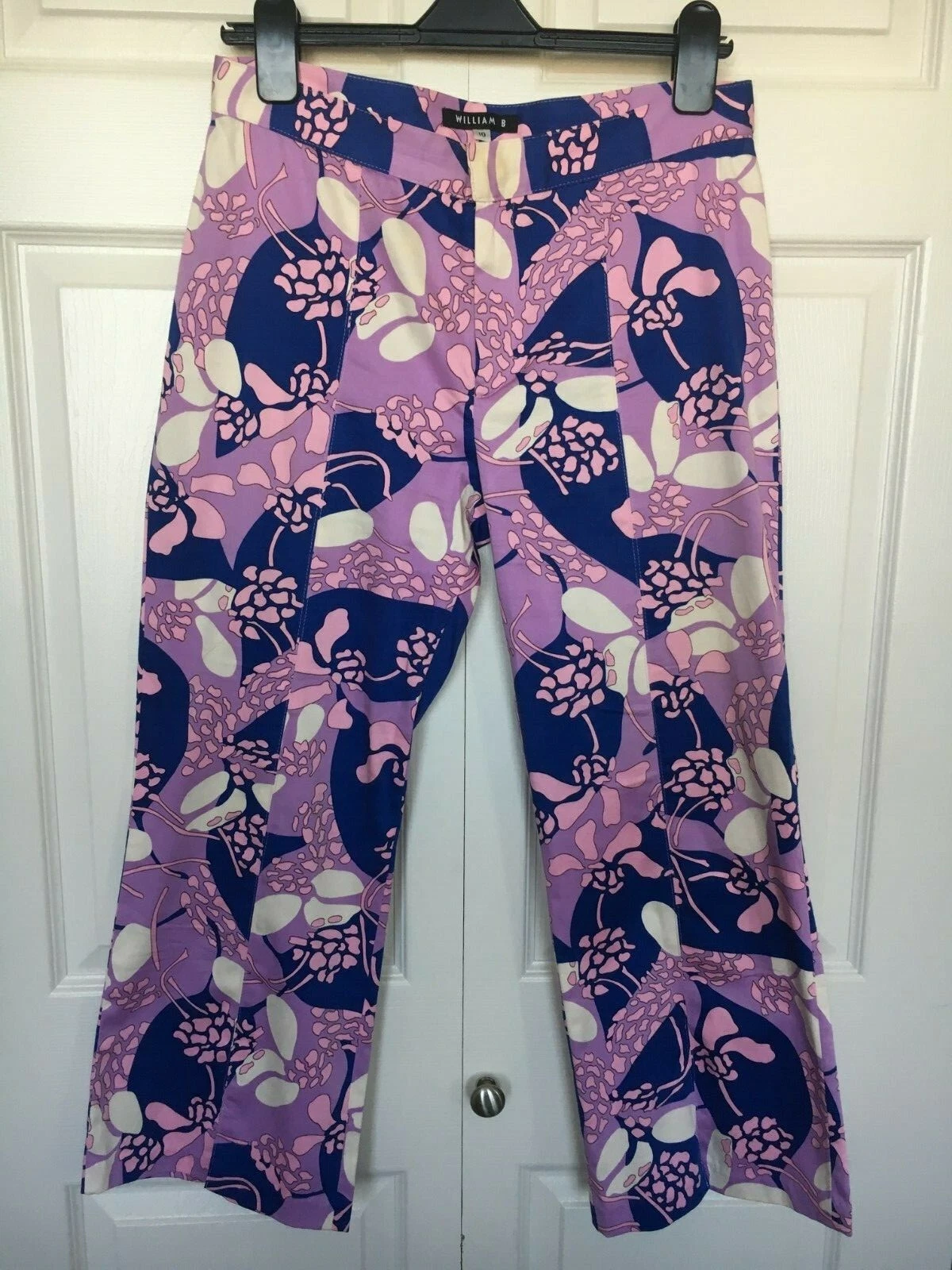 William B. floral capri pants Sz 10 pink, purple, blue flowers floral 31" waist