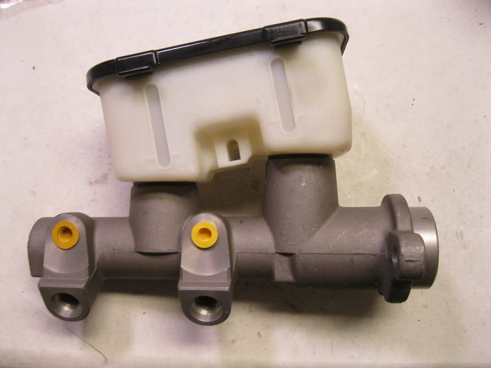 Brake Master Cylinder-w/o ABS Bendix 12187 - Imagem 2 de 4