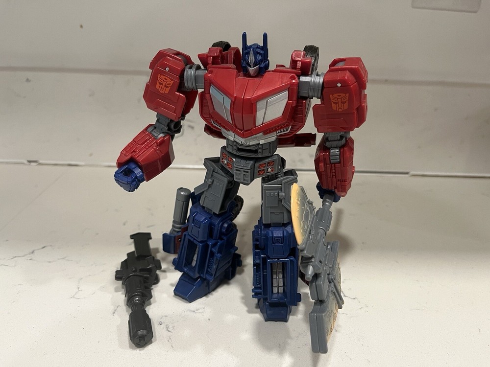 Transformers War for Cybertron Studio Series Gamer Edition Optimus Prime Hasbro