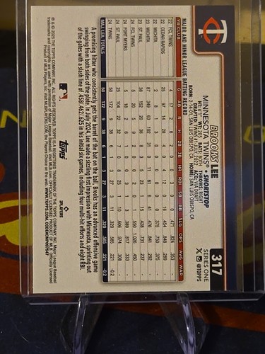 Brooks Lee 2025 Topps Chrome Topps Logofractor #317 Minnesota Twins (RC) - Afbeelding 2 van 2