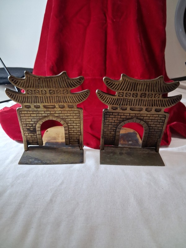 Brass Pagoda/Temple Folding Pair of BOOKENDS  Hollywood Regency MCM Chinoiserie