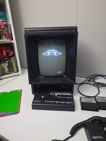 1982 Vectrex Arcade System Console 3000 Smoke Free Home 2 Controller, 2 Games