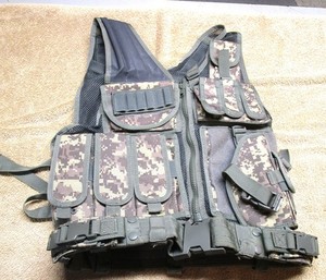 Yakeda Men's Tactical Hunting Vest