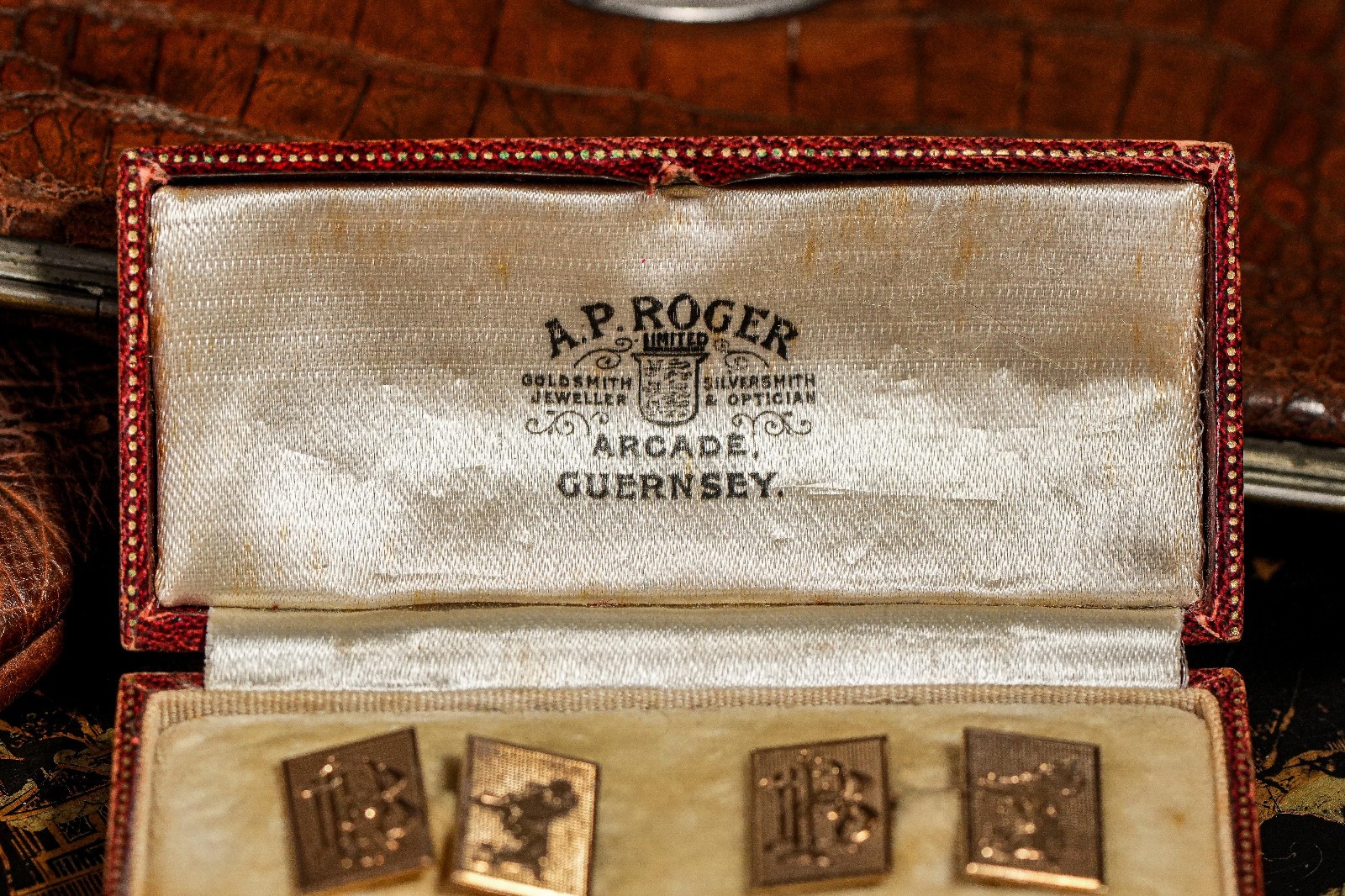 Stunning High Quality 9kt Solid Gold Engine Turne… - image 12