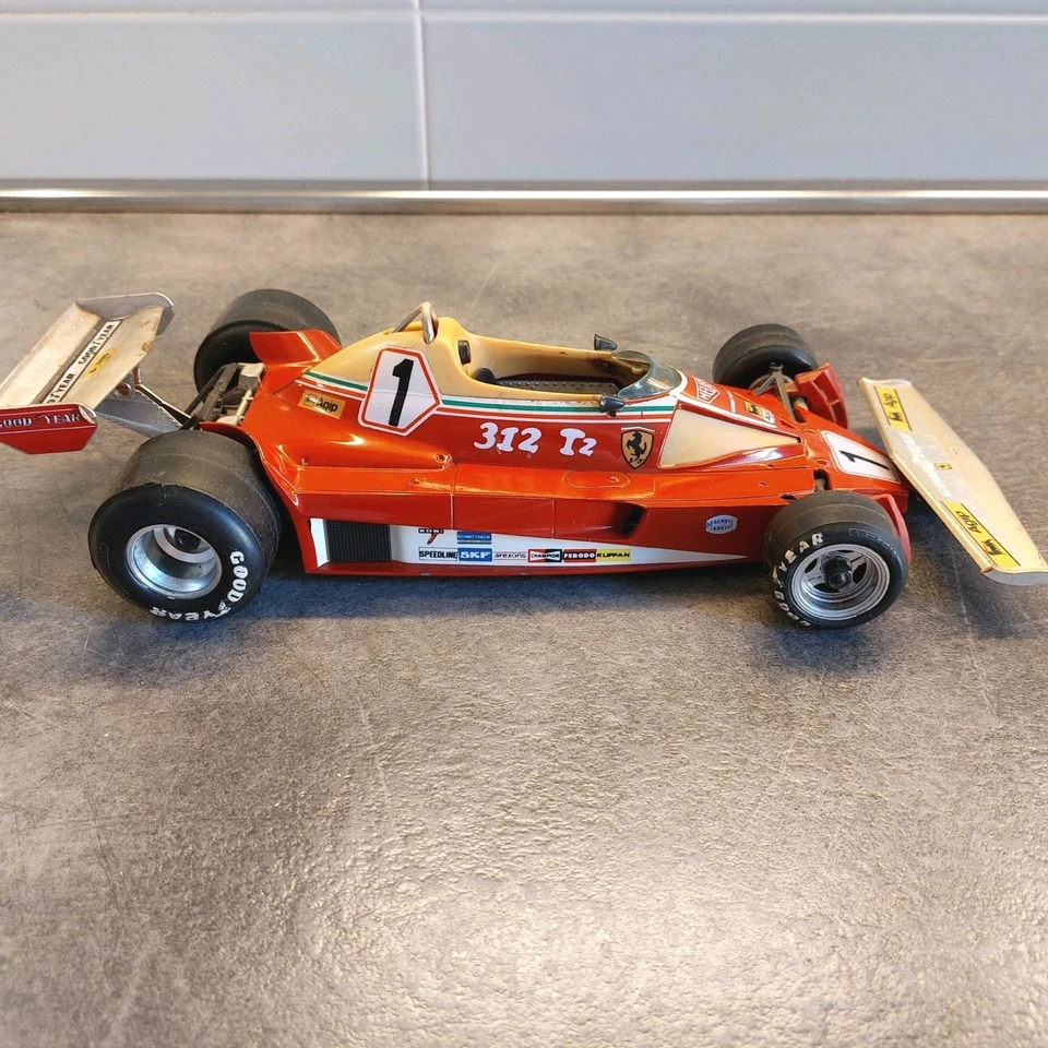 Burago Formula 1 Ferrari 312 T2 Scala 1:14 Made in Italy - Immagine 2 di 4