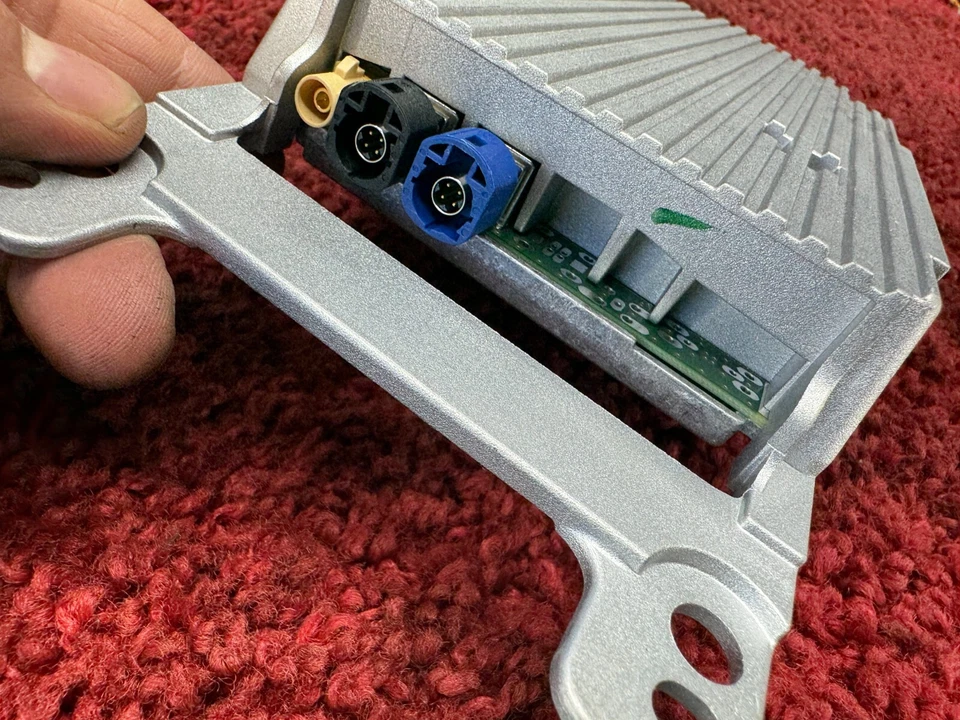 Модуль блока управления связью BMW E84 E70 E82 E92 Telematics Combox от оригинального производителя 54K - Изображение 2 из 4