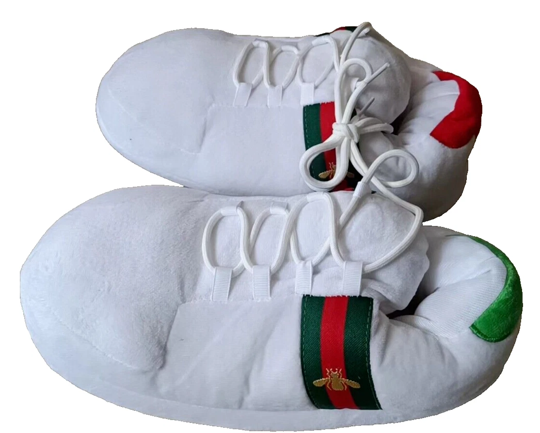 ONE SIZE GUC ONE ACE STYLE WHITE SLIPPERS SNUG TRAINERS SNEAKERS