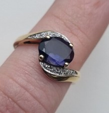 Ring 9 kt Gelbgold gepunzt Iolith & Diamant A...
