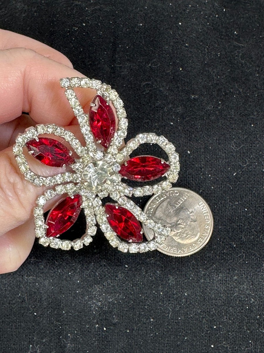 花ー4 Flower Cubic Clear Rhinestones Red Navette Vintage Silver Brooch