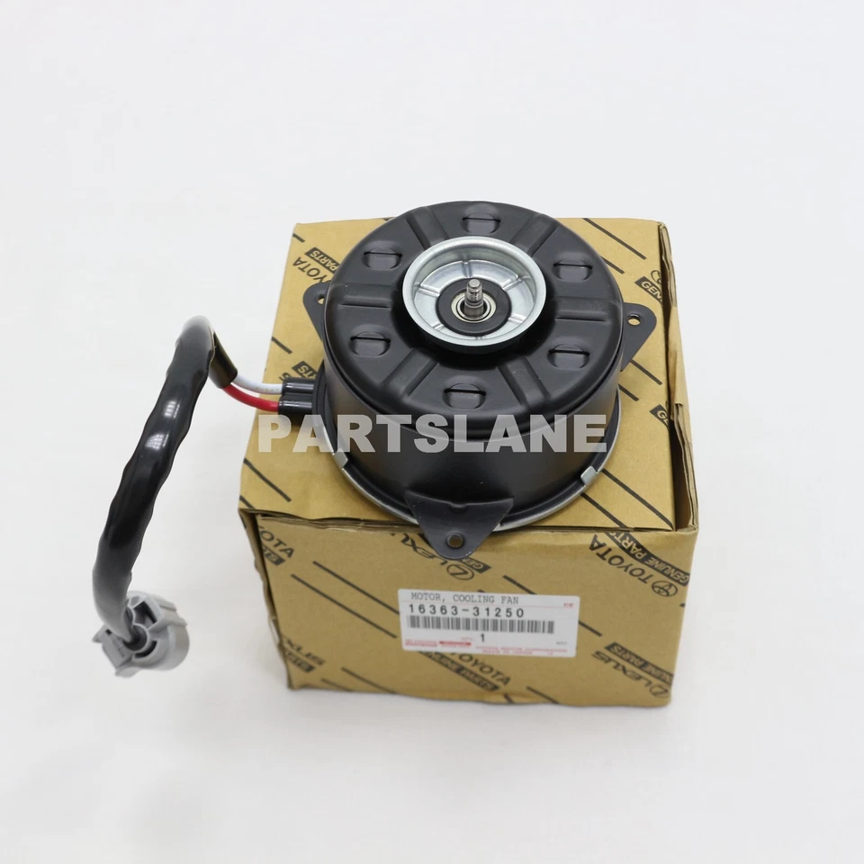Motor ventilador de refrigeración genuino OEM 16363-31250 Lexus RX350 RX450h Foto 2 de 3