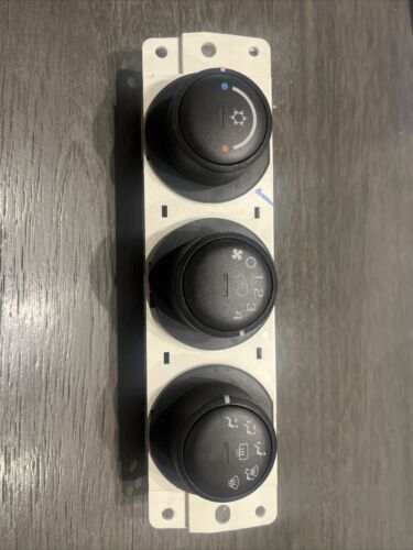 Hummer H3 AC Controls
