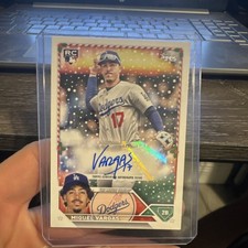 Topps 2023 Holiday Mega Miguel Vargas RC Auto Los Angeles Dodgers #HAC-MV /250