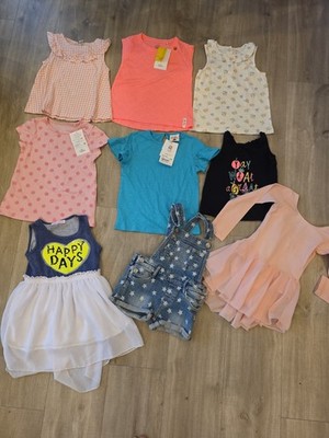 Mädchenkleidung Tshirt Latzhose Ballerina Kleid z.T. neu 98/104
