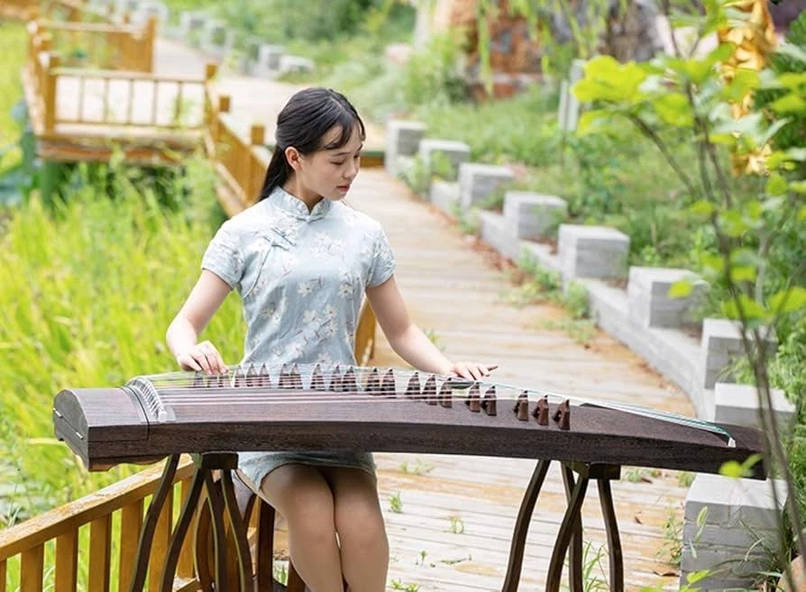 Guzheng Instrument – Traditional Chinese Zither (51 inches / 130 cm)  - Image 2 of 4