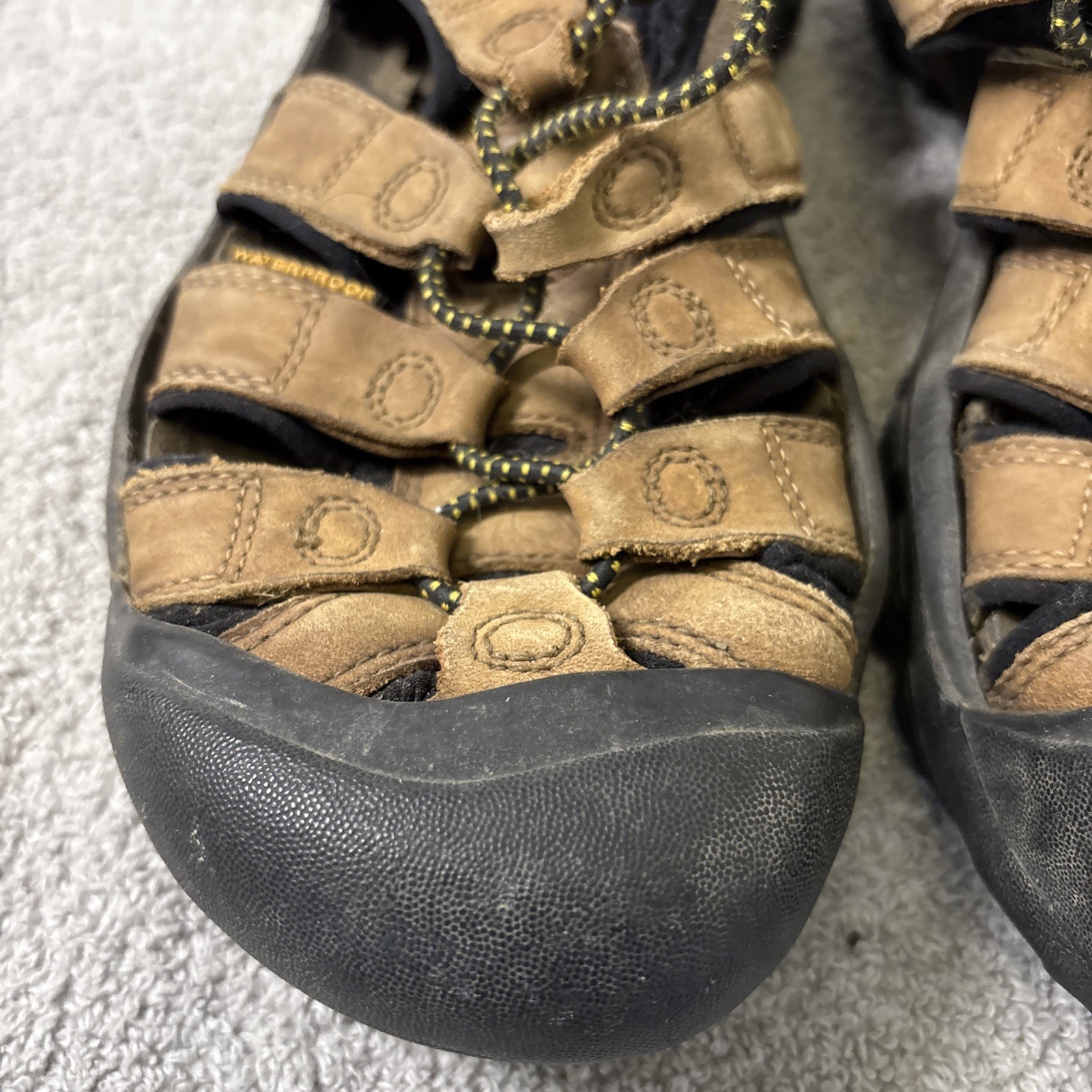 Sandali Keen Newport H2 uomo taglia 9 5 10 marrone impermeabili sportivi