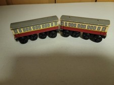 Thomas Wooden Railway Express Coaches Train Cars x 2 1999