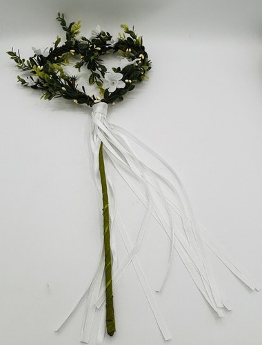 Flower Girl Wand Heart Shaped Ribbon Stick Wedding - Picture 3 of 7