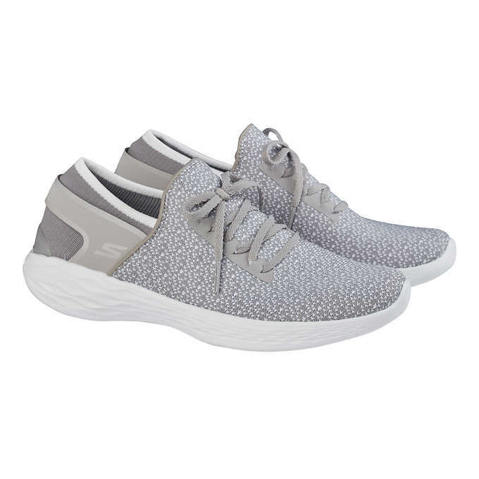 ladies slip on tennis shoes