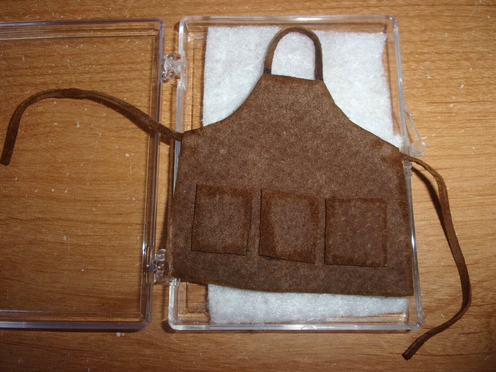 BROWN SUEDE WORK APRON WITH POCKETS - HANDCRAFTED - DOLL HOUSE MINIATURE