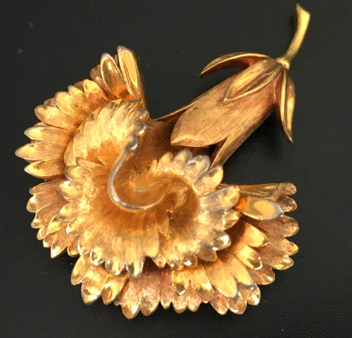 Vintage Brooch Pin SIGNED TRIFARI Flower Gold tone Jewelry lot x