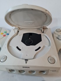 Dreamcast Console With 2 Controllers 