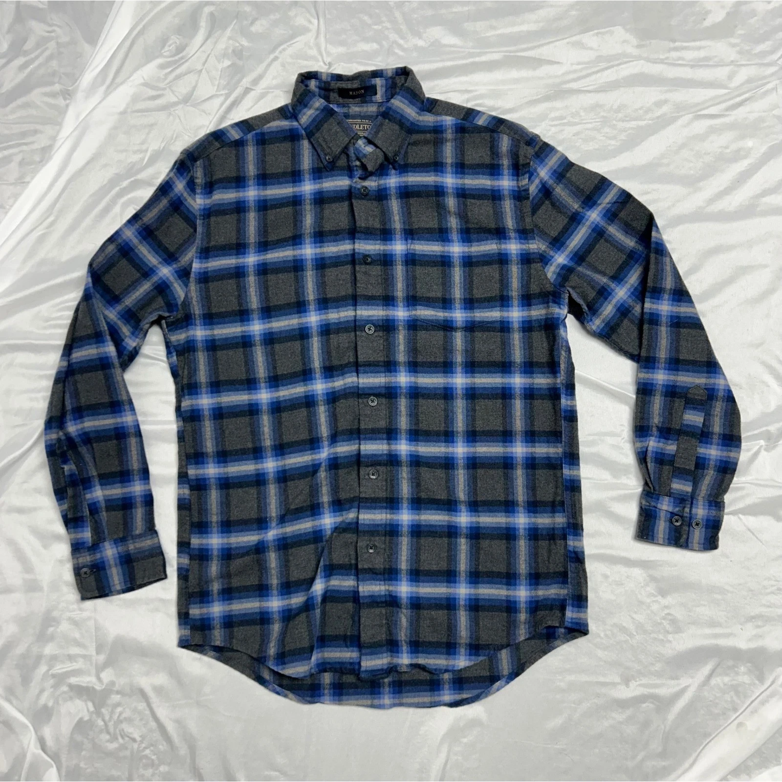Pendleton Mason Mens Blue Grey Plaid Flannel Button Up Shirt Size Small Outdoors