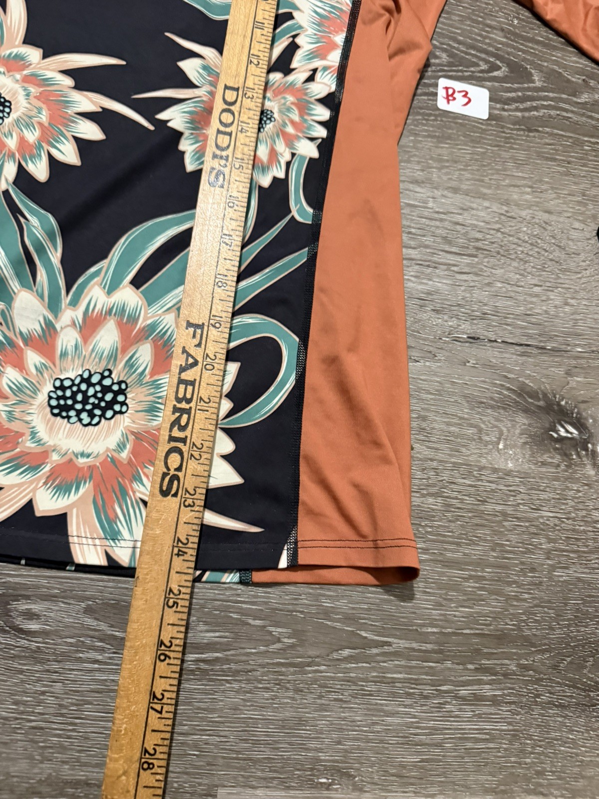 Patagonia Womens Long Sleeve Micro Swell Black Tropical Floral 71871 Rashguard M thumbnail 3