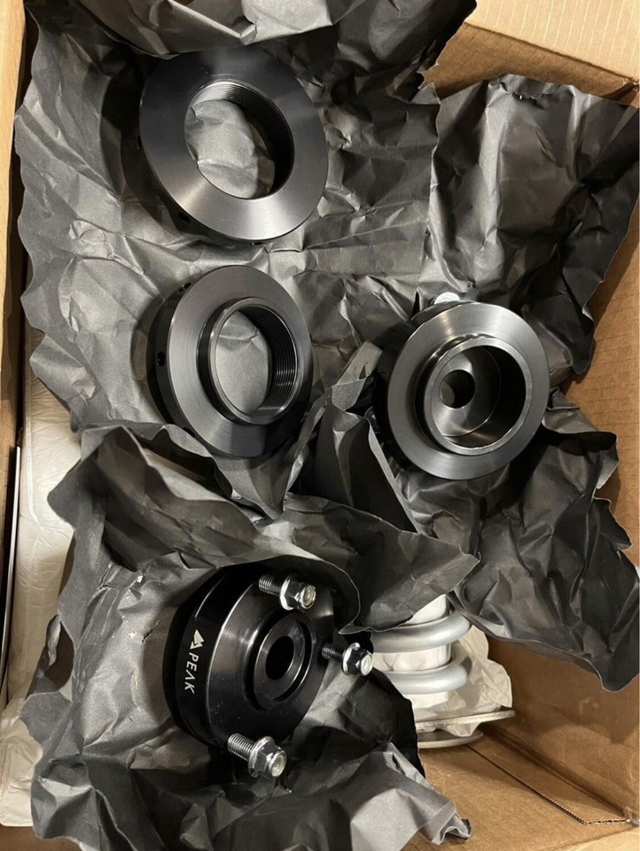 Peak Adjustable 02” DSSV Lift Kit & Eibach Springs Chevy Colorado ZR2