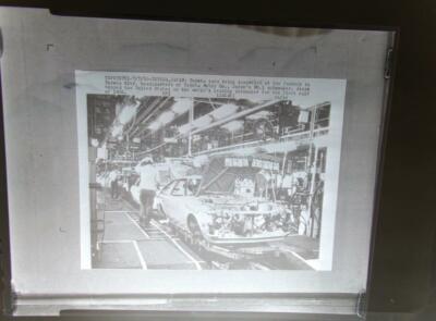 s/w Negativ Autofabrik Japan für weitere Fotos nach unten scrollen