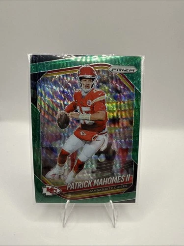 2025 Panini Prizm - Patrick Mahomes II #26 Green Wave Prizm