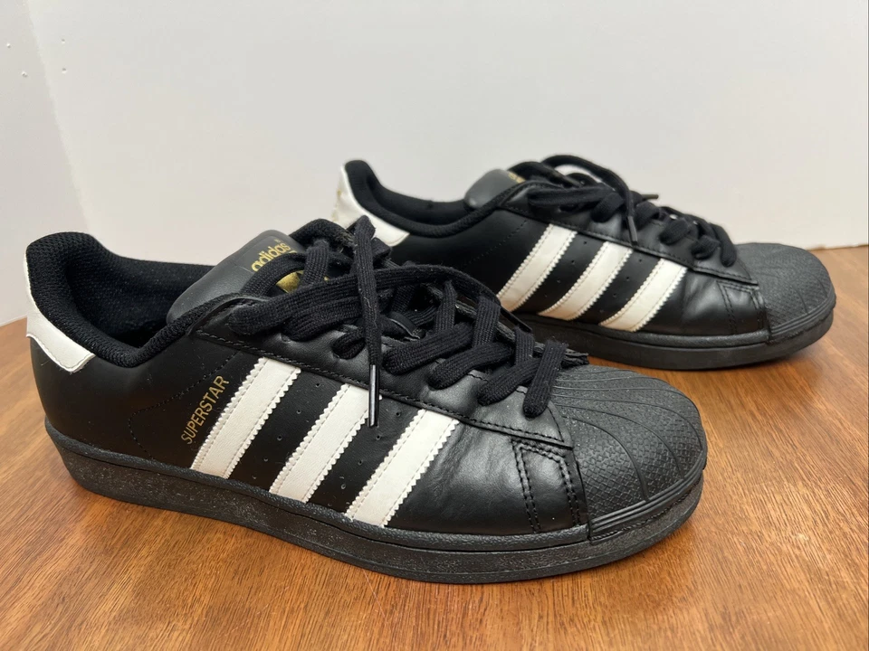 Size 9 Women - Adidas Superstar Core Black White Gold B9397 Date 09/16 - Image 2 of 4