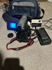 JVC Super VHS Camcorder Compact Cassette Video Camera Charger Batteries Bag VIDE