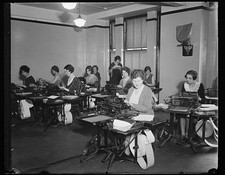 Photo:Women Typing on Typewriters Office 1910s Seated Typists Room thumbnail