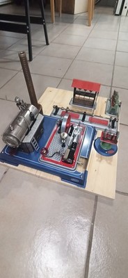 Wilesco Dampfmaschine D16 Voll funktionsfähig aufgebaut mit Antriebsmodellen 