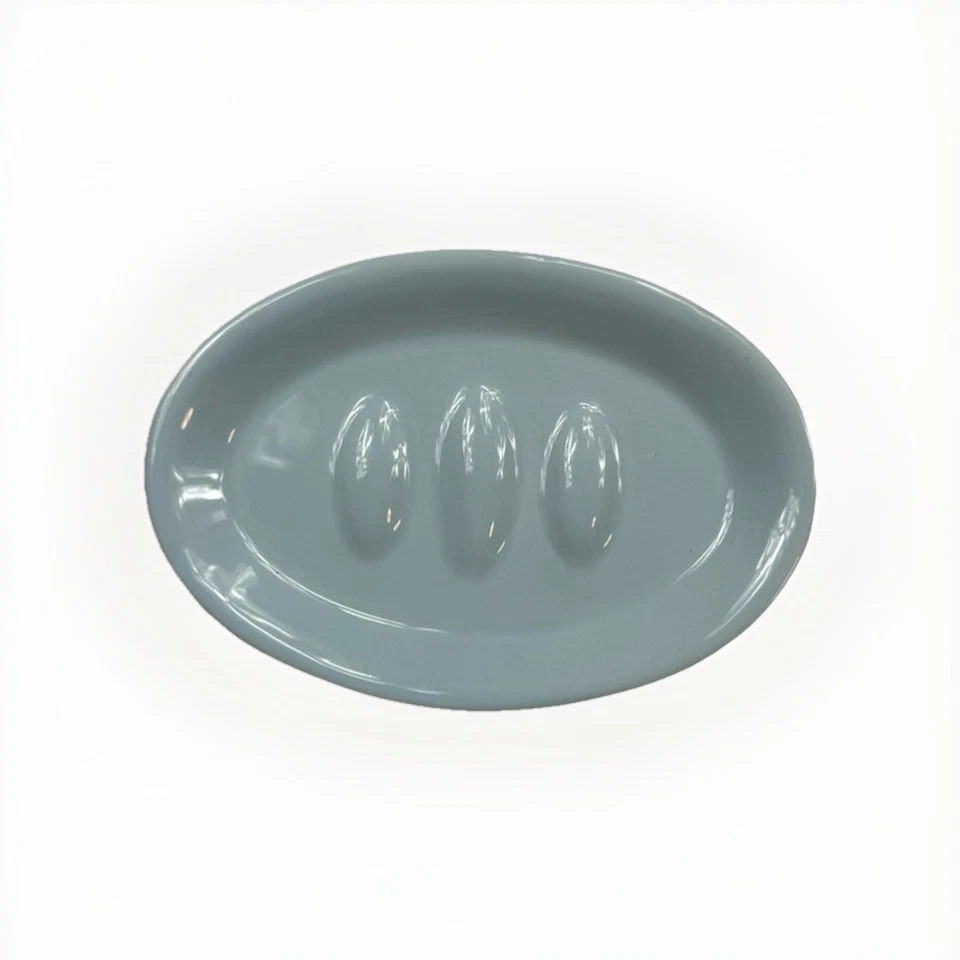 Jabonera de porcelana azul en polvo elegante con base cromada Foto 3 de 4