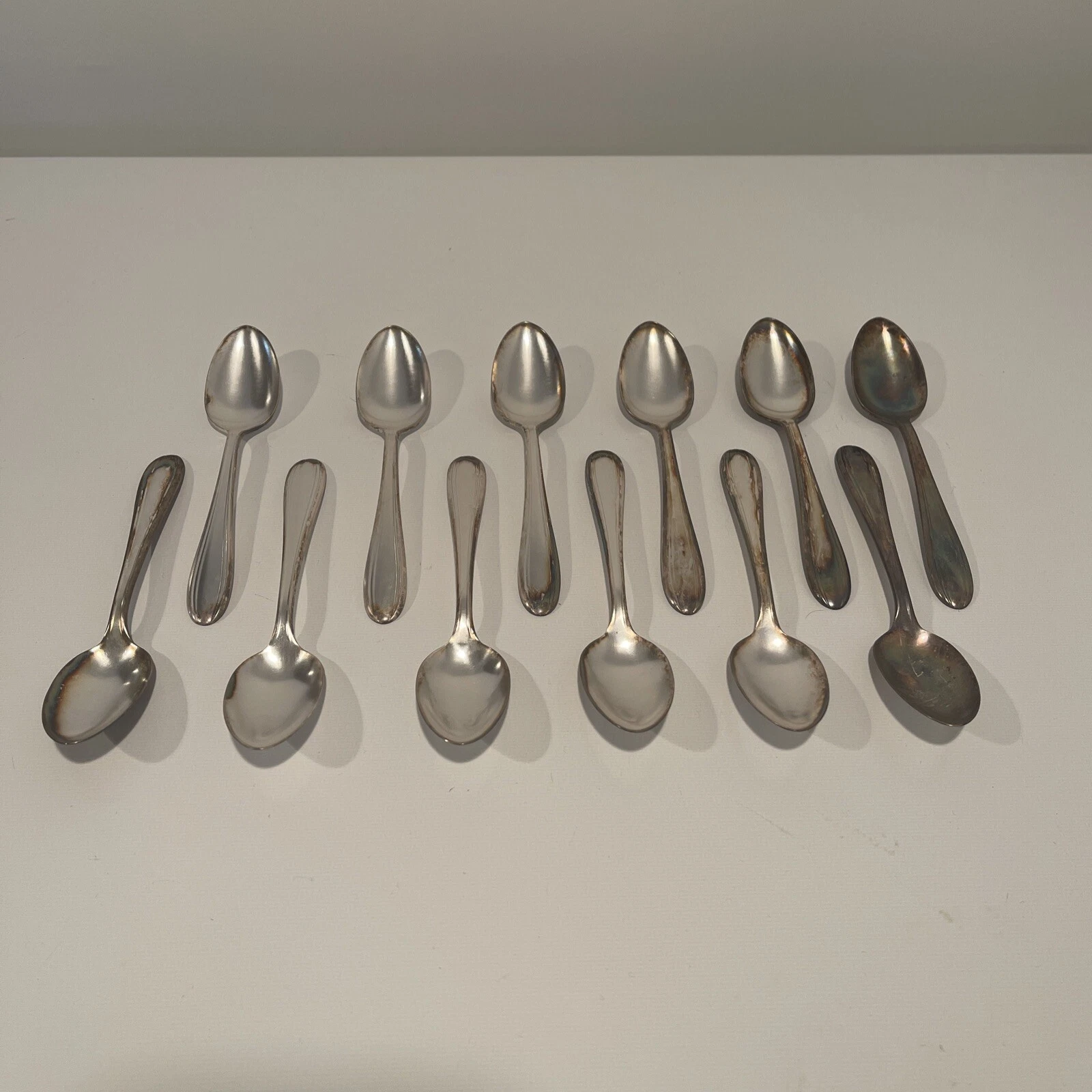 SET OF 12 VINTAGE WALLACE BROTHERS SILVER PLATE TEA SPOONS WB W