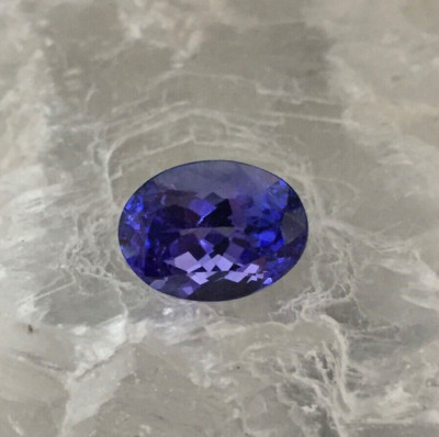 Wertvoller loser Tansanit von ca.6,83 ct + Report von DSEF Idar-Oberstein