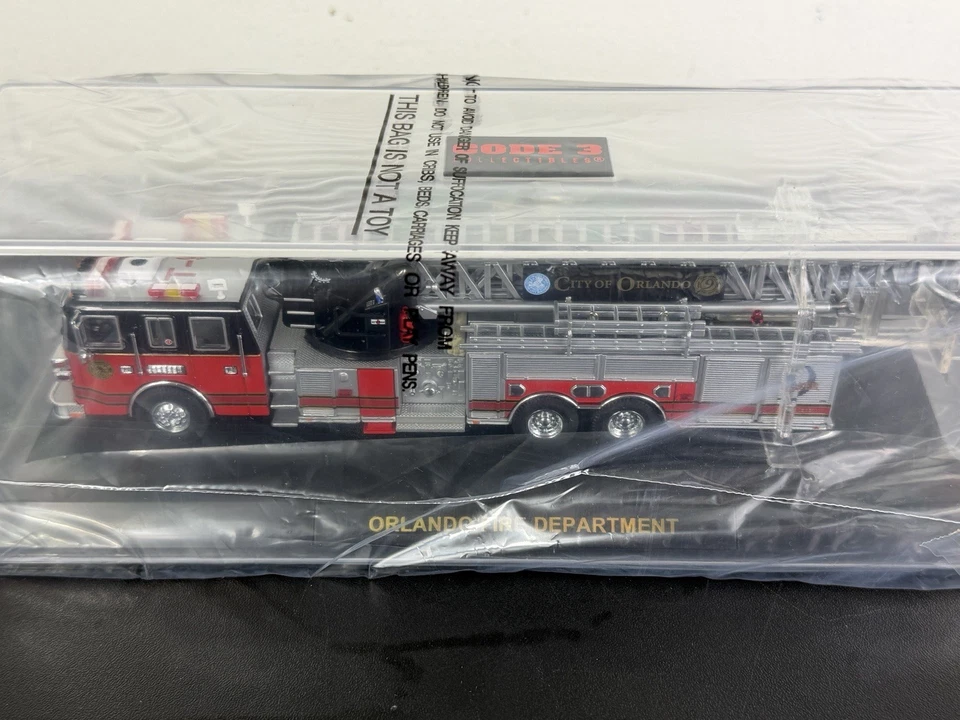 CODE 3 COLLECTIBLES Orlando Fire Department Tower Ladder 9 - BRAND NEW - Image 4 of 4