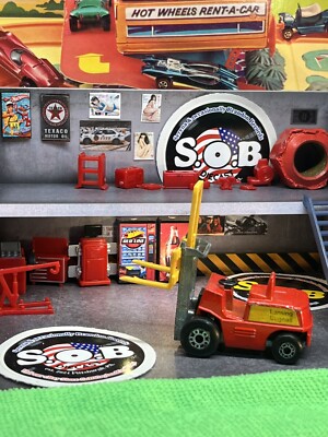 Lesney Matchbox 1972 Forklift Truck No 15 1:64 EX Condition Red