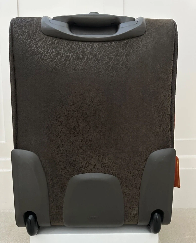 NUEVO 2000 Equipaje Bric's 20.25" Rodillo de Transporte Clásico VERDE Toscano Coñac Borde Foto 4 de 4