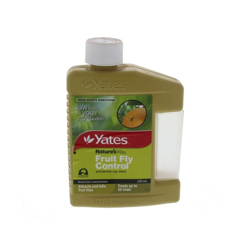 Fruit Fly Control Attracts and Kills Treats up to 30 Trees Yates 200ml