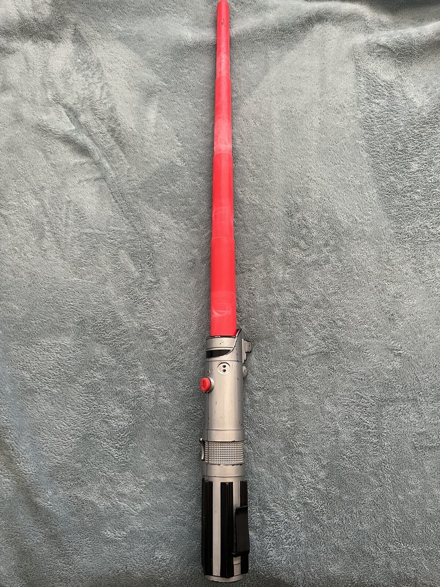 red extendable lightsaber light up 2004 Hasbro LucasFilm Star Wars Red Retractable Light Saber
