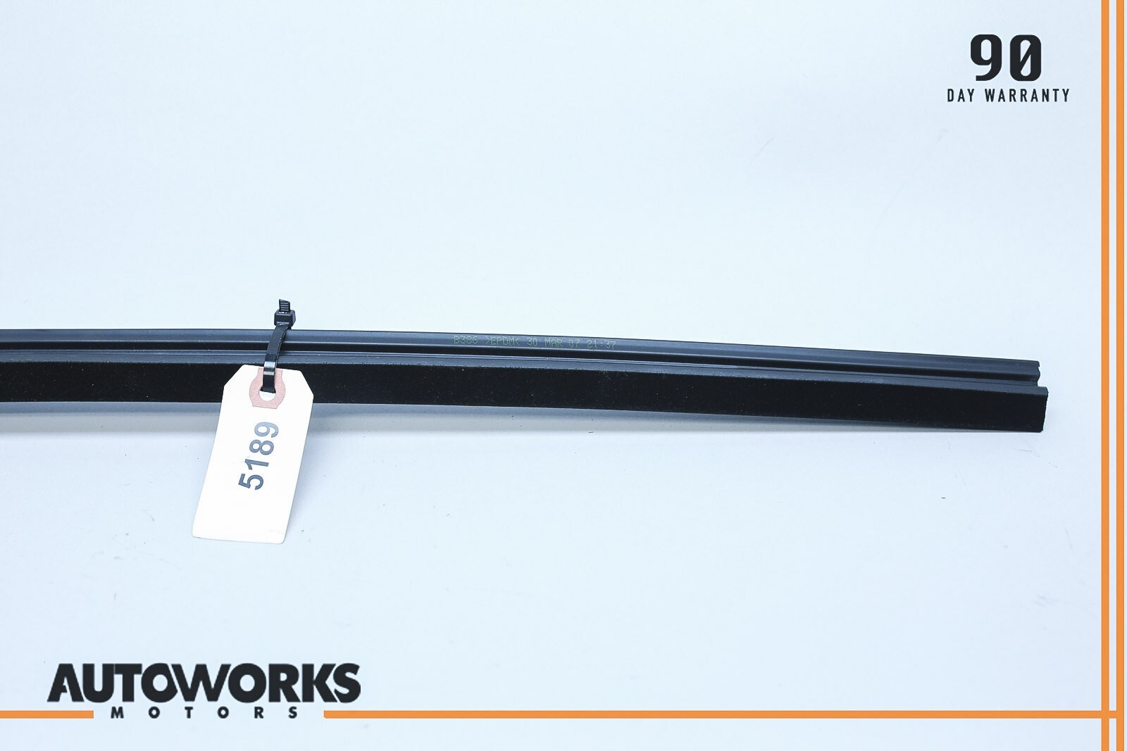 04-08 Maserati Quattroporte M139 Rear Right Side Door Window Molding Seal OEM