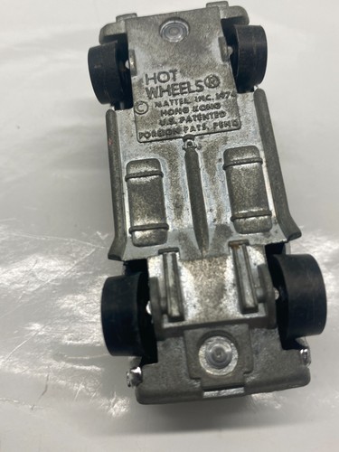 Hot Wheels Chrome Super Van With Red Yellow Flames - Picture 7 of 7