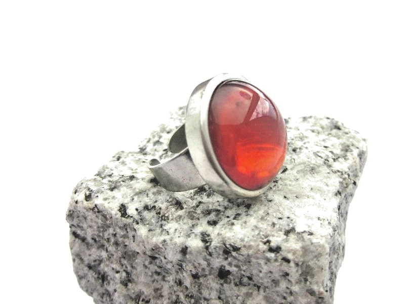 Toller Ring mit "Orange" rund Capiz Muschel in Harz v Culture Mix - Bild 1 von 3
