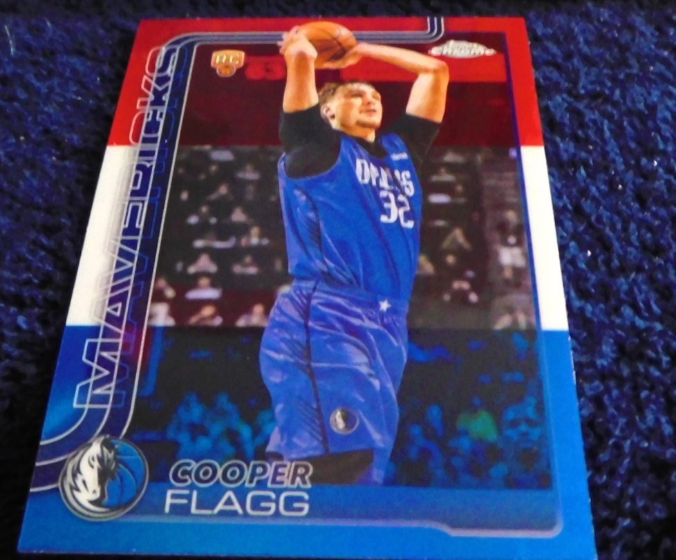 📈Cooper Flagg 2025-26 Topps Chrome Rookie Red White Blue Refractor SP #251 RC