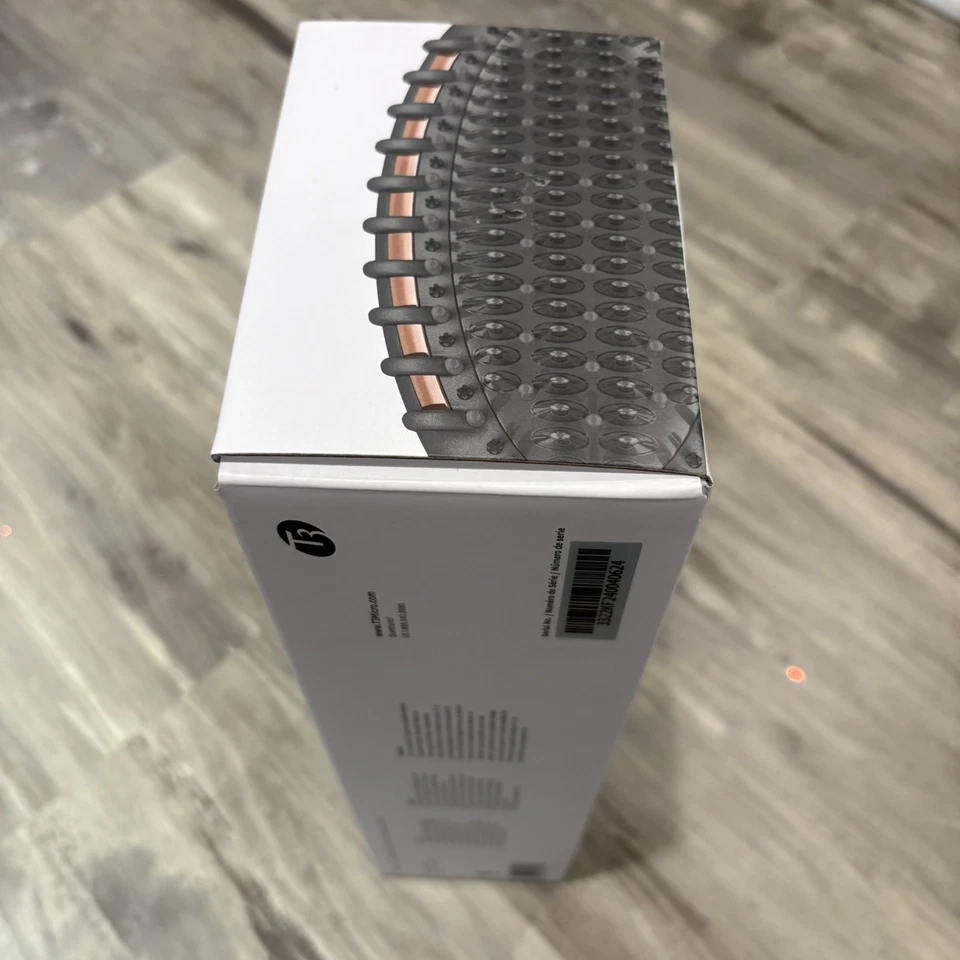 New T3 Edge Heated Smoothing & Styling Brush New In Box - Image 3 of 4