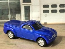 2004 2006 Chevy SSR Retro Rod Sport Truck 1/64 Scale Limited Edition H10