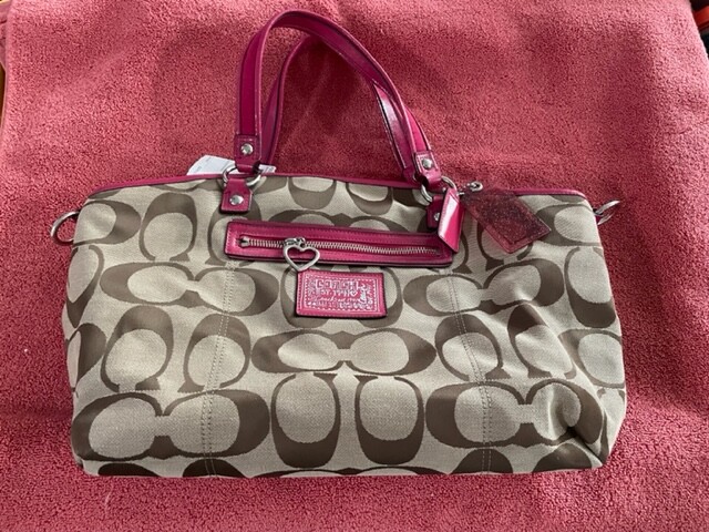 Coach F23391 Daisy Signature Tote Shoulder Bag Khaki Raspberry NWT